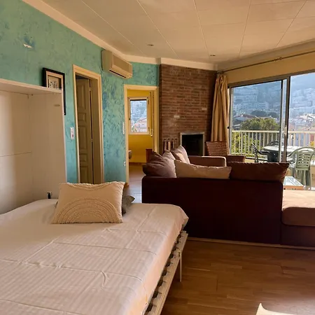 Apartamento Agi Peater Center