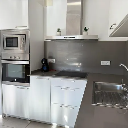 Apartamento Agi Peater Center
