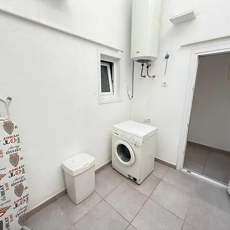 Apartamento Agi Peater Center *