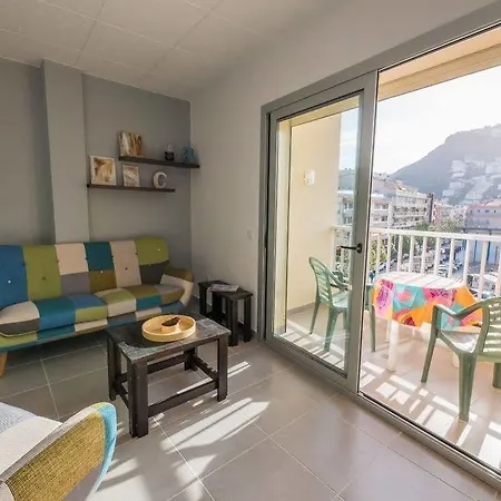 Agi Peater Center Apartamento